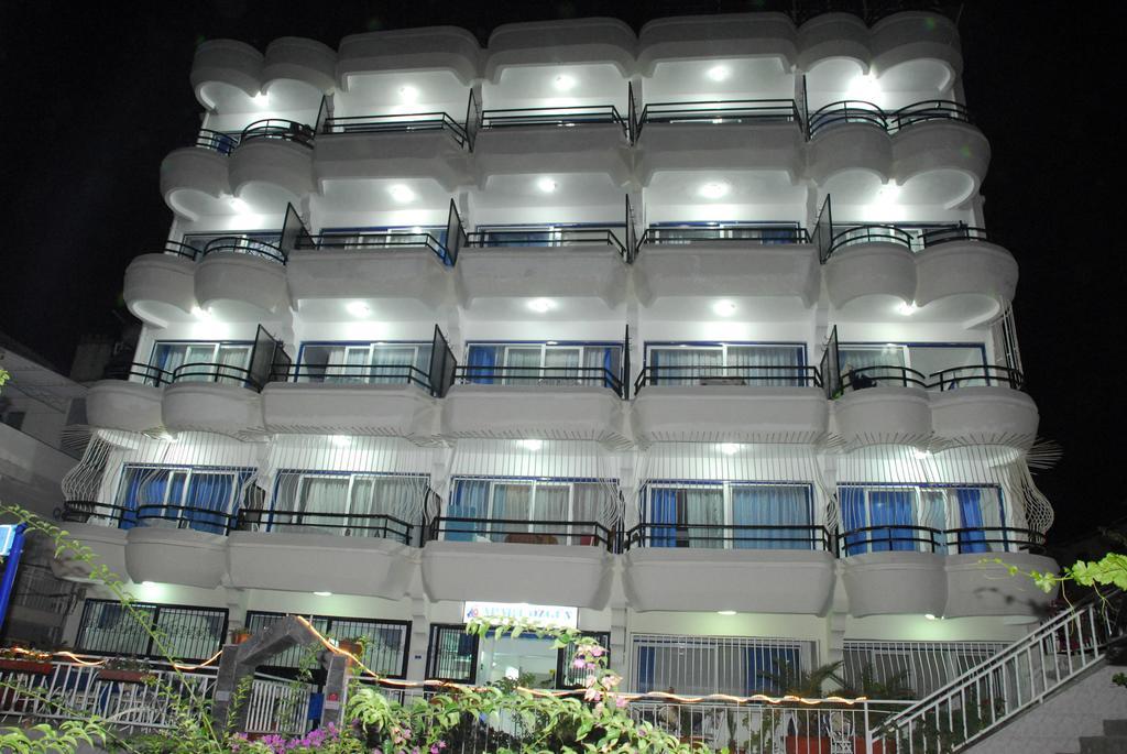 Ozgun Kusadası
